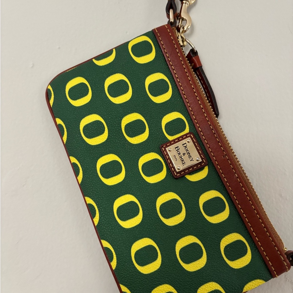 Dooney & Bourke University of Oregon Wristlet